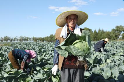康师傅荣获第十二届人民企业社会责任奖年度扶贫奖